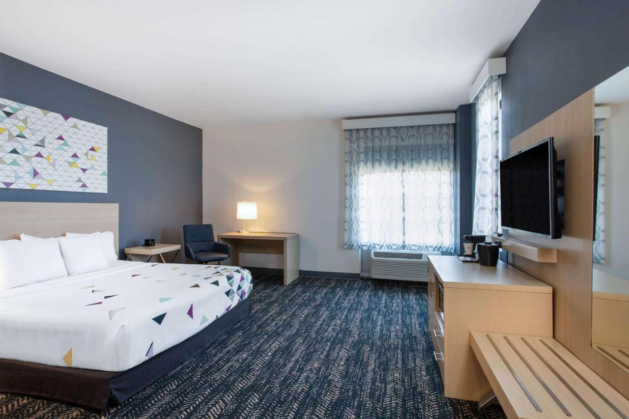La Quinta Inn & Suites By Wyndham Manassas, Va- Dulles Airport Ngoại thất bức ảnh