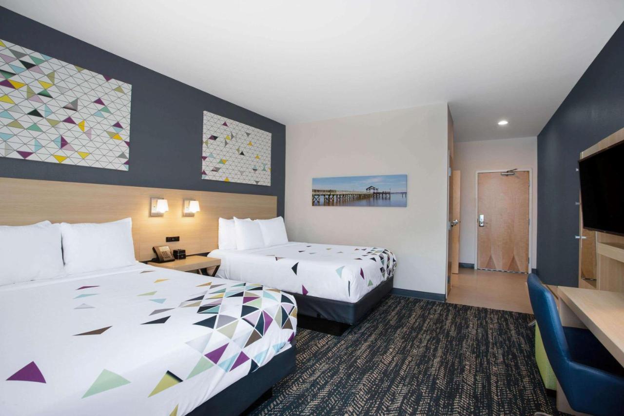 La Quinta Inn & Suites By Wyndham Manassas, Va- Dulles Airport Ngoại thất bức ảnh