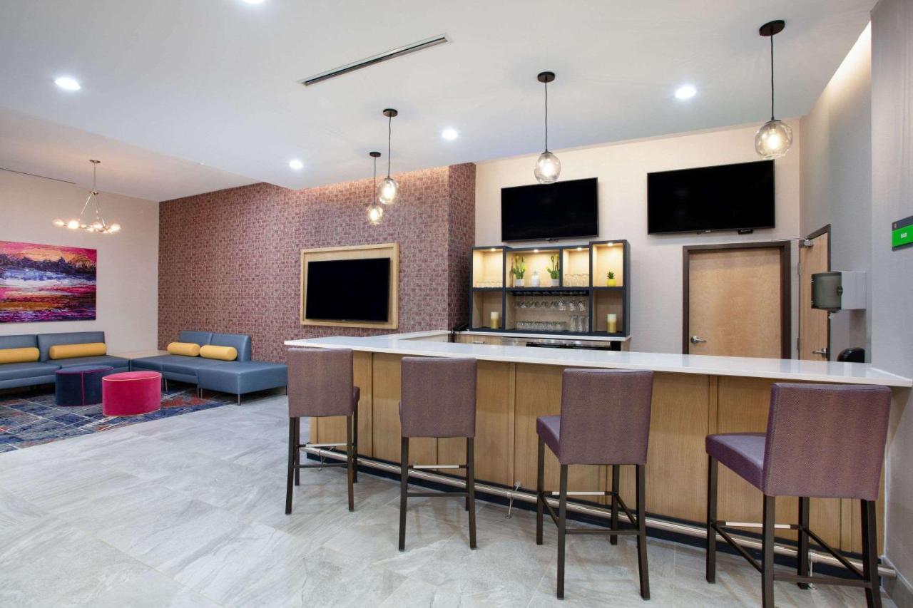 La Quinta Inn & Suites By Wyndham Manassas, Va- Dulles Airport Ngoại thất bức ảnh